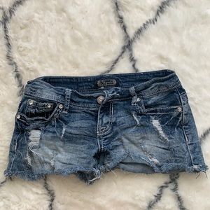 Shyanne Jean shorts size 25